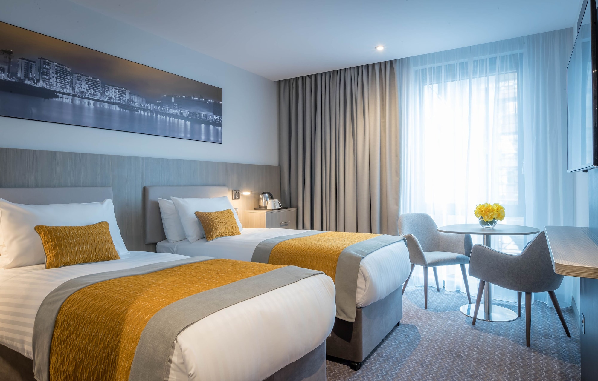 STANDARD, TWIN BEDS