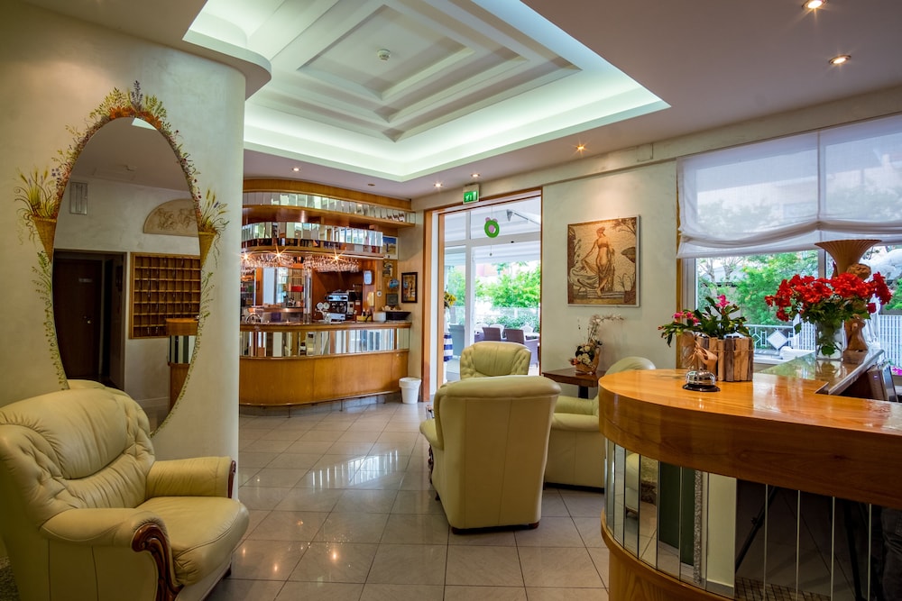 Hotel Villa Dei Fiori 38/56