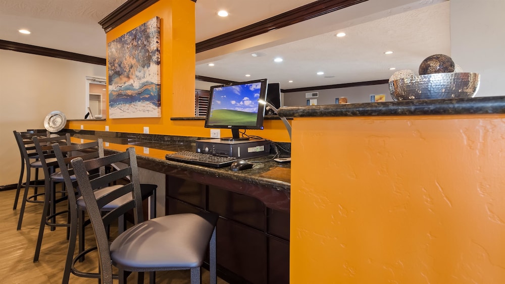 Best Western Anthony/West El Paso 36/42