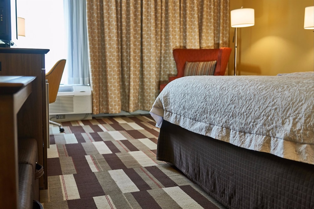 Hampton Inn Uniontown 20/63