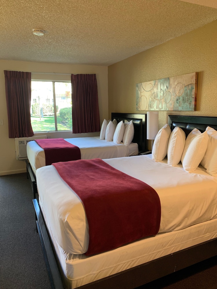 RENOVATED, 2 DOUBLE BEDS