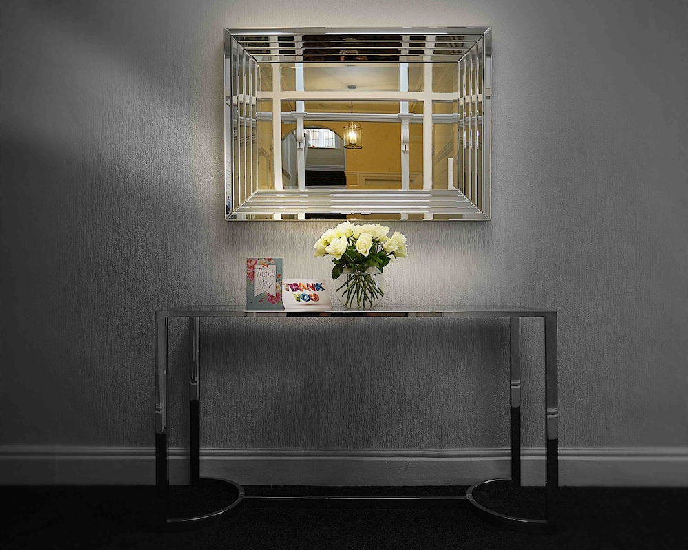Twelve Self Serviced Apartments 4/50