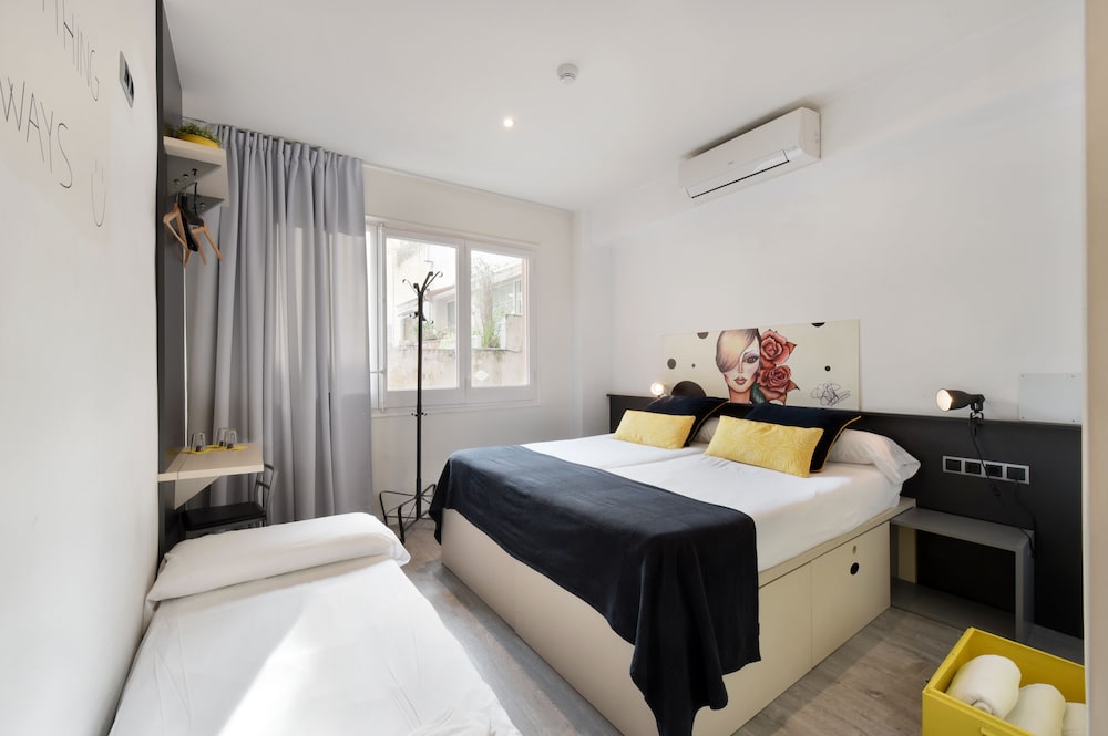 Free Hostels Barcelona 16/71