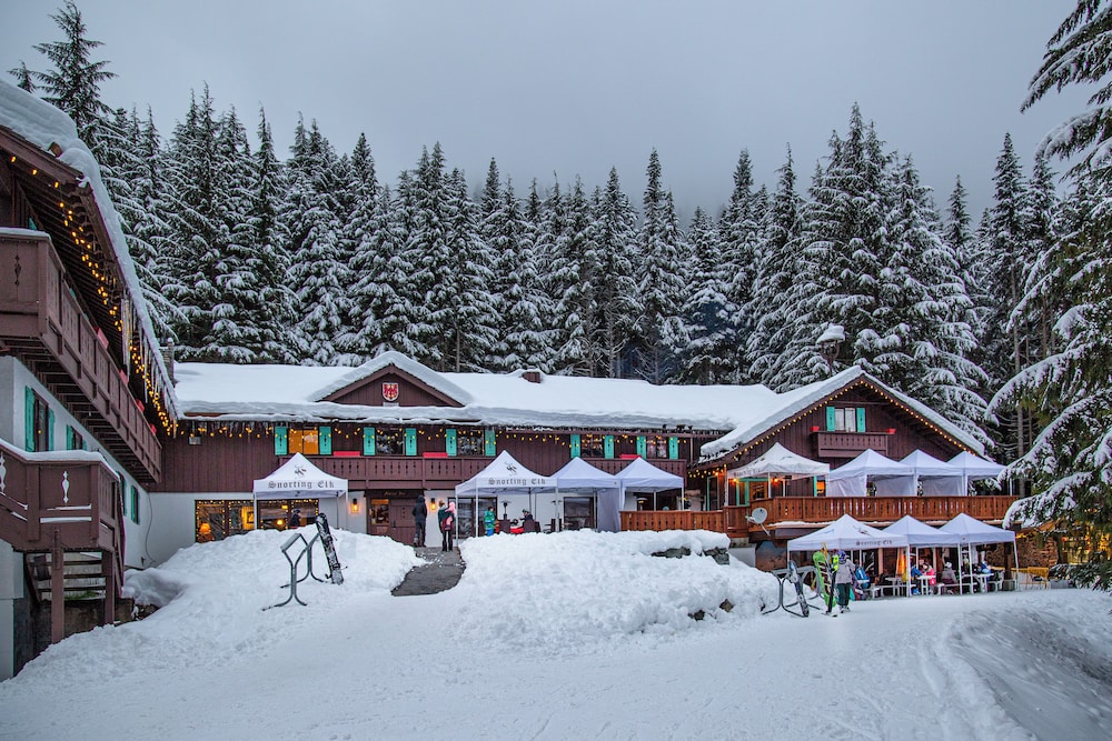 Crystal Mountain Hotels 6/50