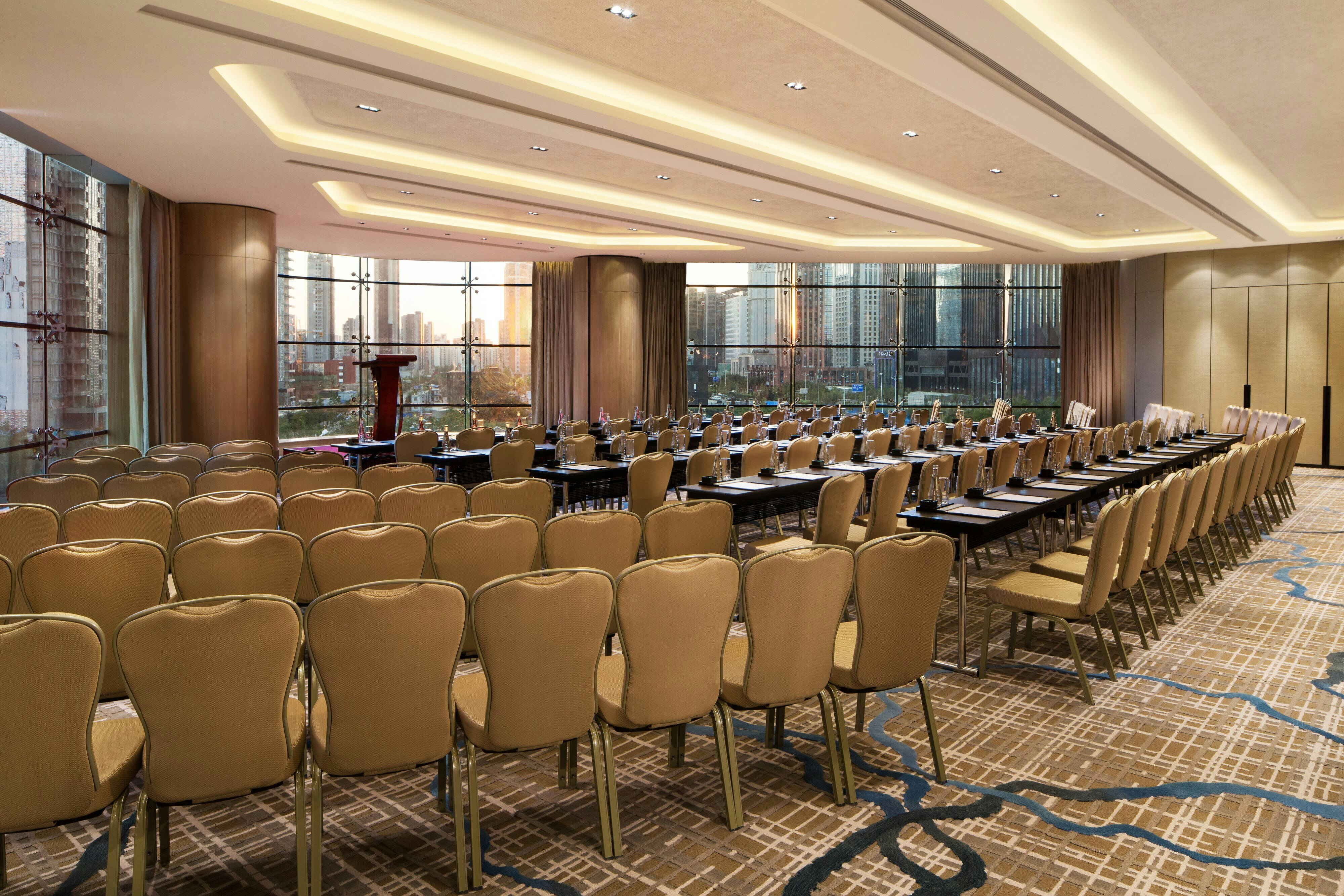 Courtyard By Marriott Zhengzhou East 15/18