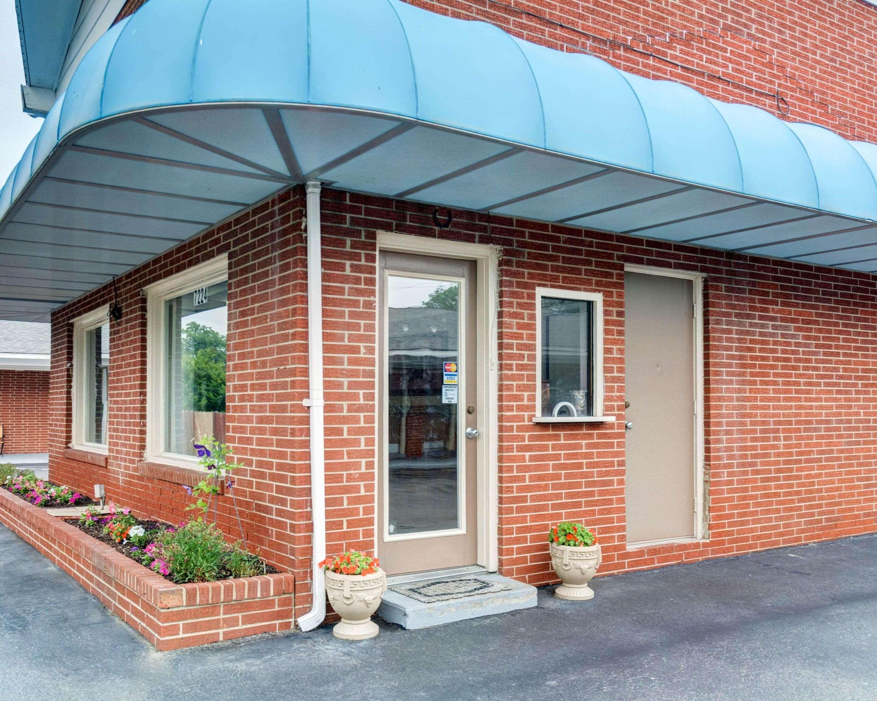 Rodeway Inn &amp; Suites Williamsburg 3/26