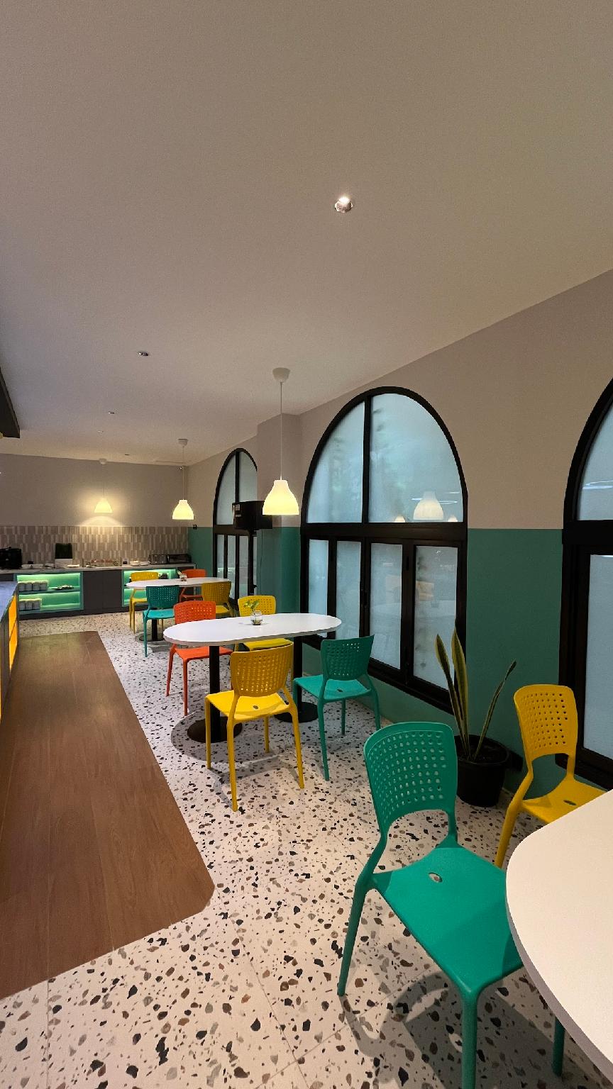 Alexander Hotel Tegal 31/47