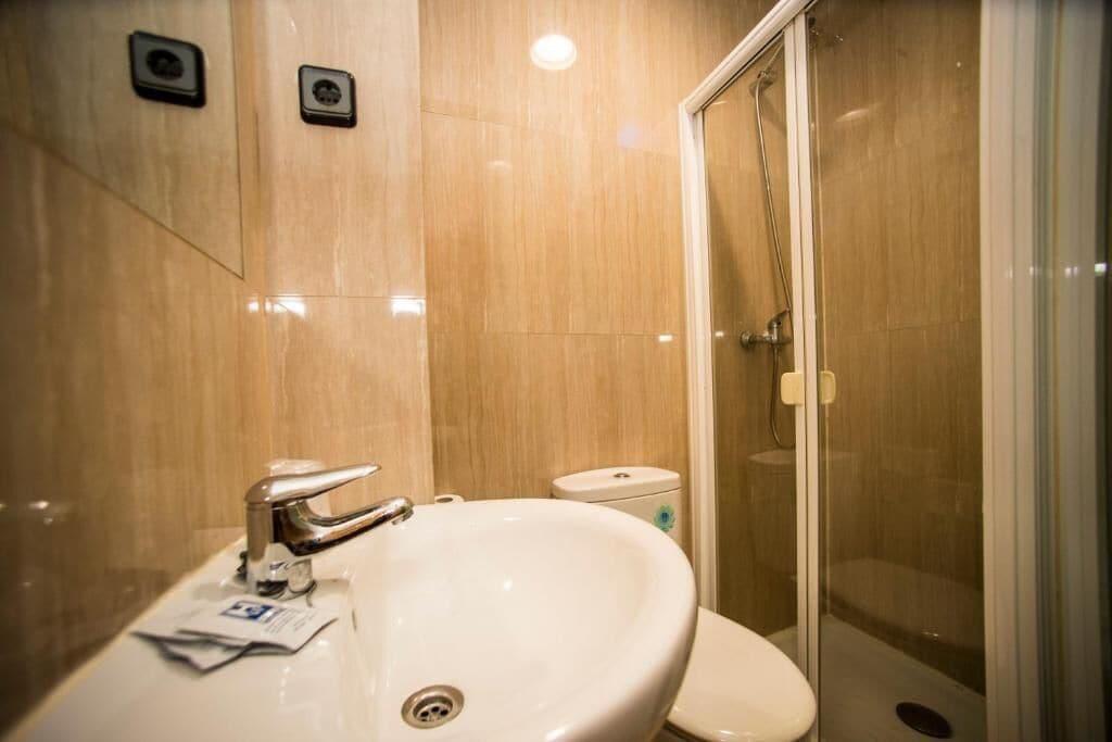 Hostal Caballeros 11/15