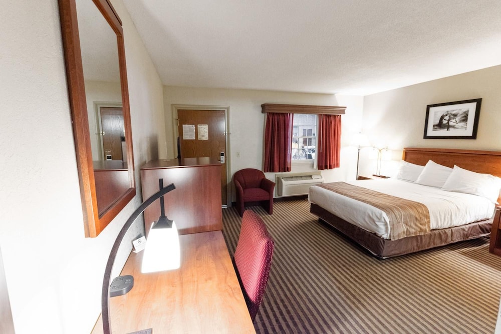 Eleven Boutique Hotel 6/28