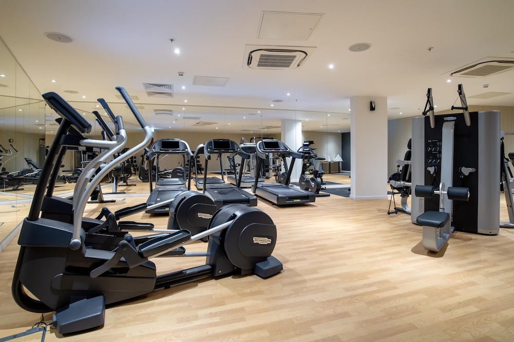 CROWNE PLAZA LONDON HEATHROW T4 35/65