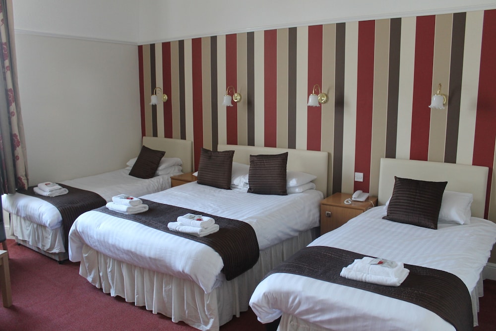 Chatsworth House Hotel 8/50