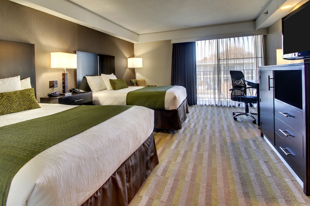 Historic Concord Suites 14/50