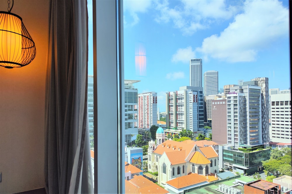 Mercure Singapore Bugis 8/72