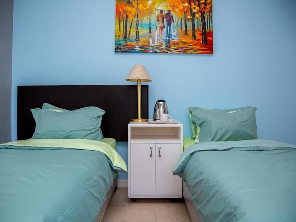 ANNEX LODGE & SPA 50/50