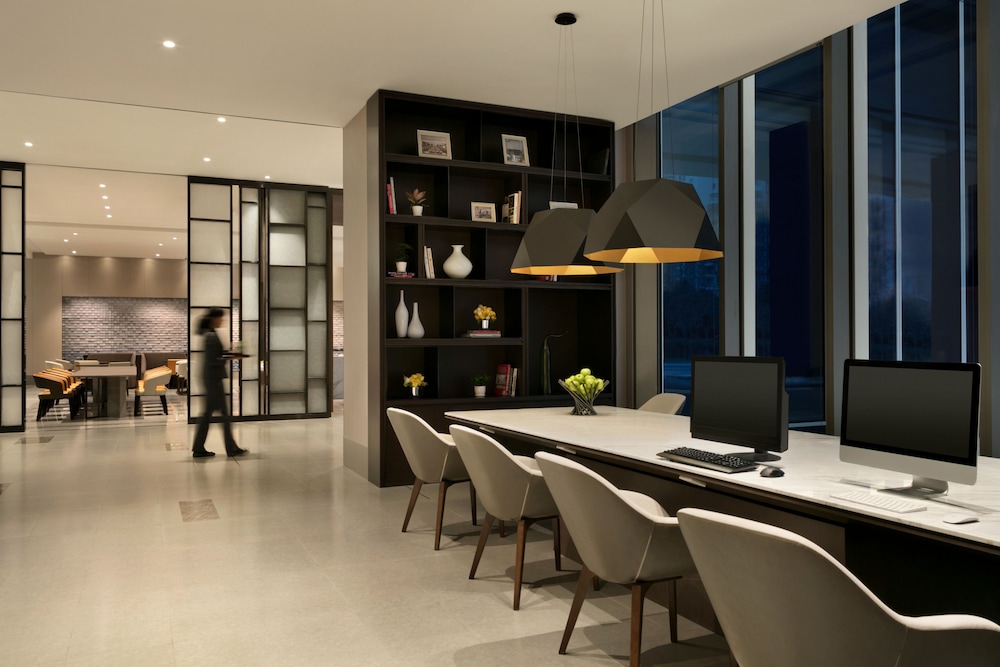 Hyatt Place Shanghai Tianshan Plaza 34/45
