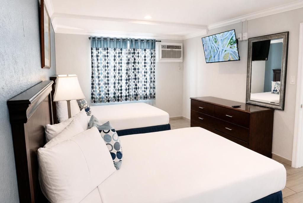 Sunset Beach Hotel Wildwood 8/46