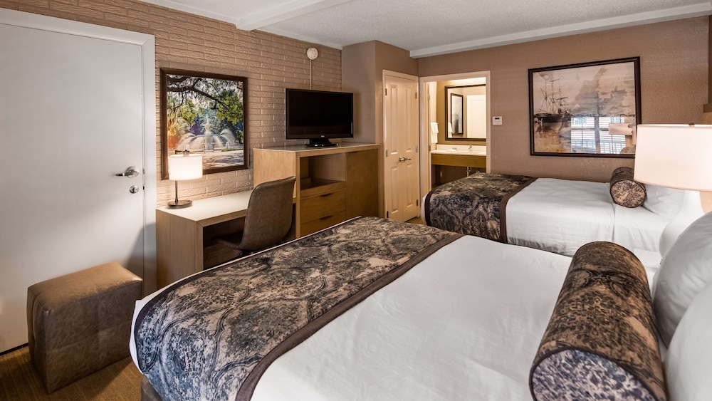 Best Western Savannah Historic District 11/38