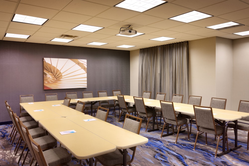 Fairfield Inn And Suites By Marriott Sierra Vista 43/47