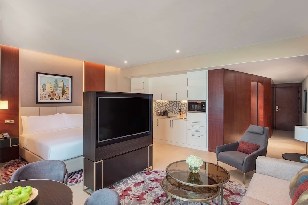 Hilton Doha The Pearl Residences 33/75