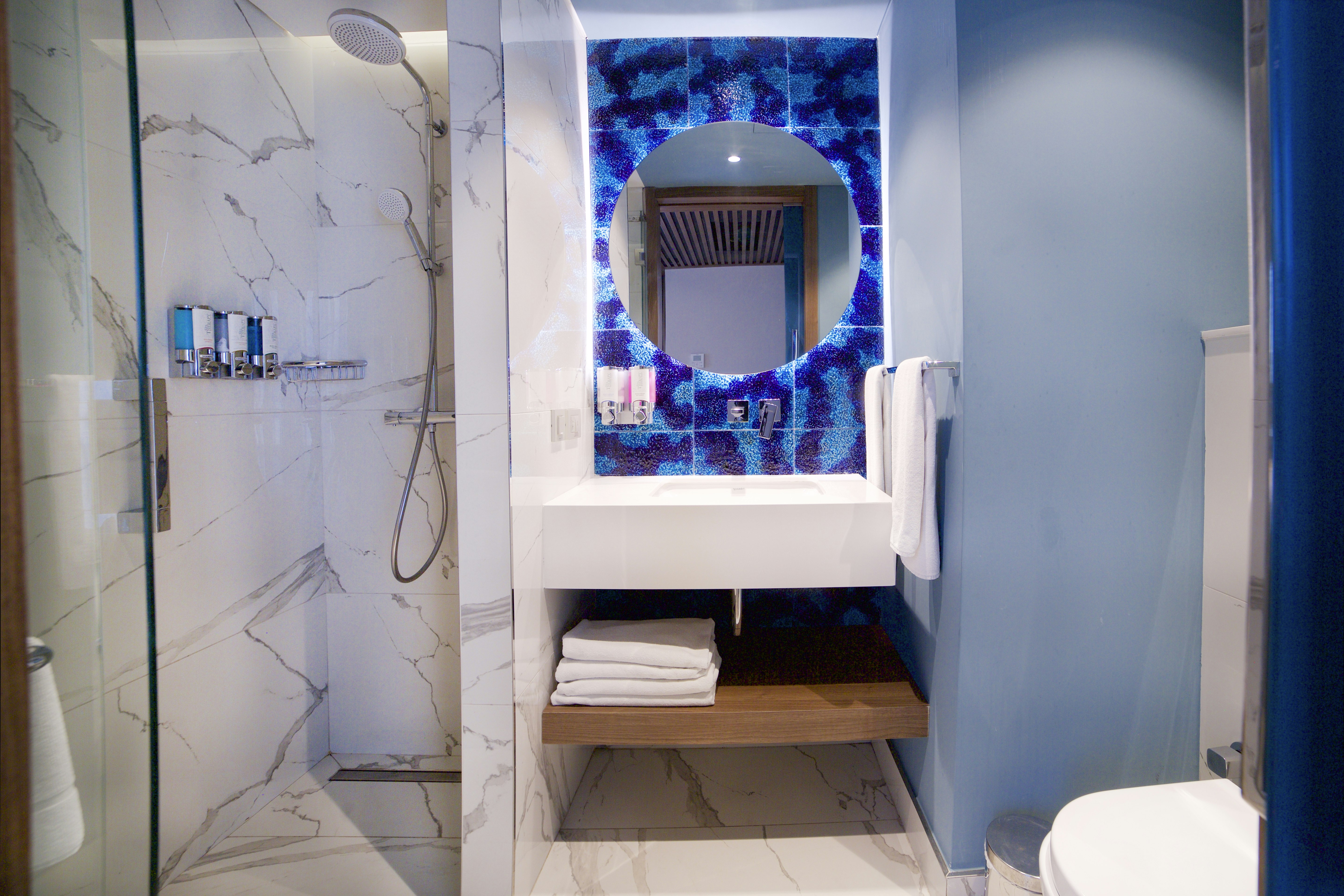 غرفة بسرير كوين، Hampton by Hilton Istanbul Old City 9/9
