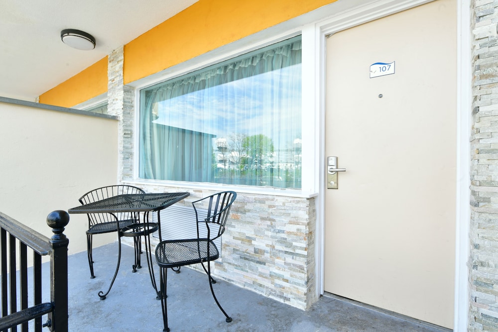 The Freeport Inn and Marina 38/47