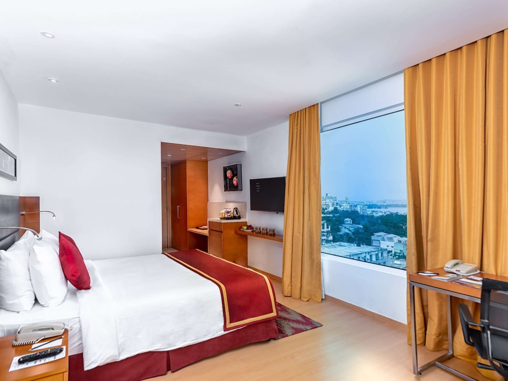 Mercure Hyderabad Kcp 24/69