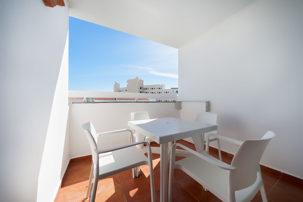 TC Apartamentos Dorotea 42/71