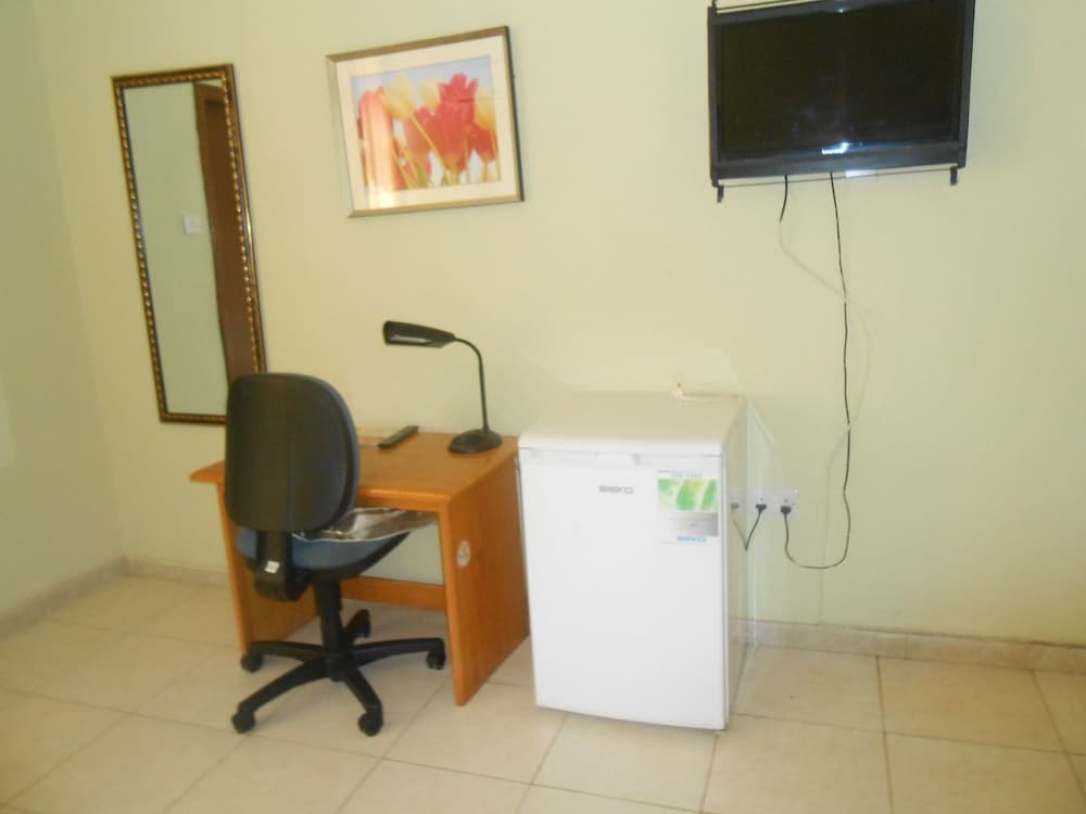 Nicolizy Hotel 27/28