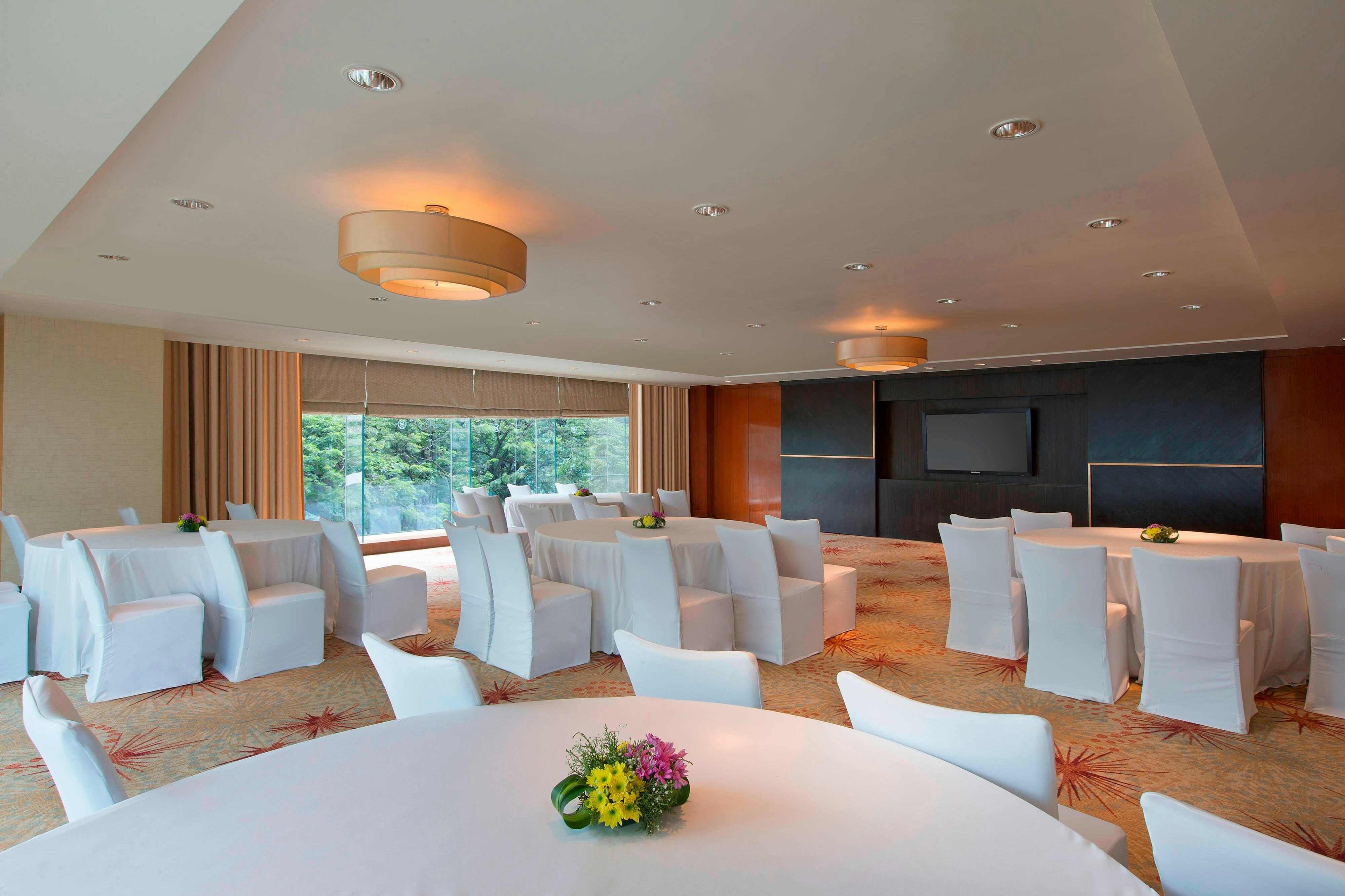 Sheraton Grand Bangalore Hotel At Brigade Gateway 36/67