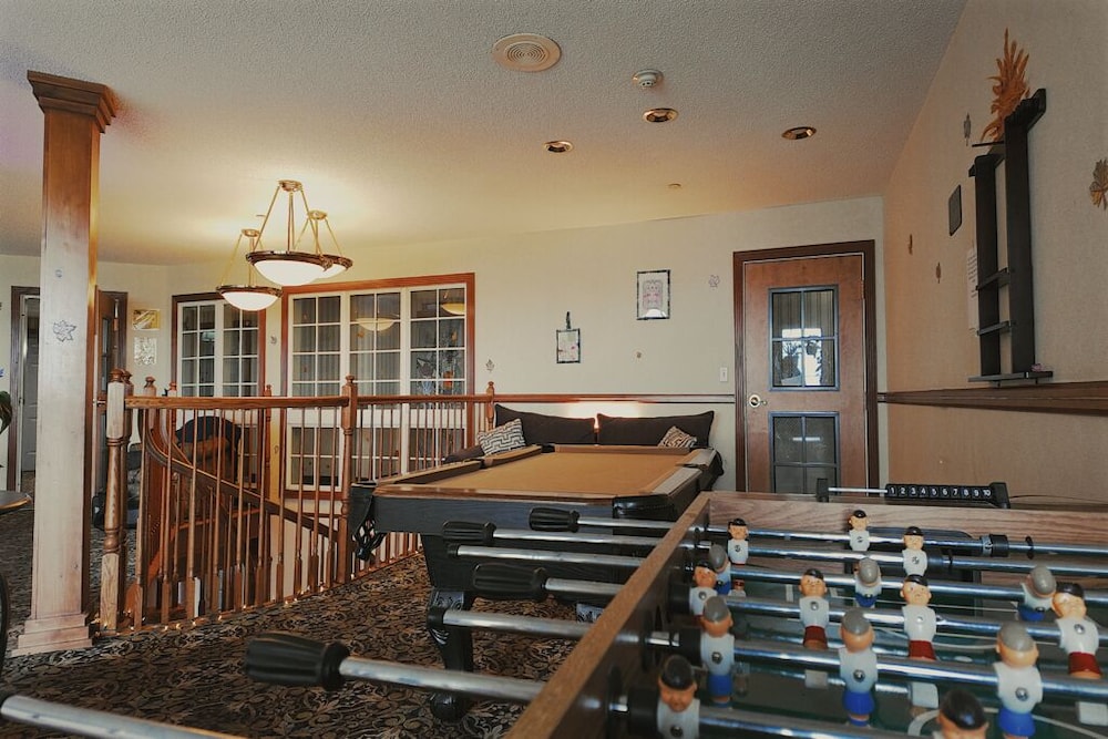 Host Inn All Suites 8/32
