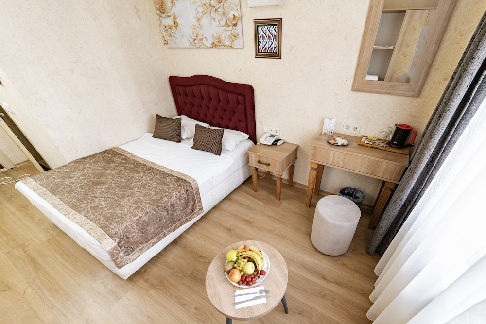 Konur Hotel 16/50
