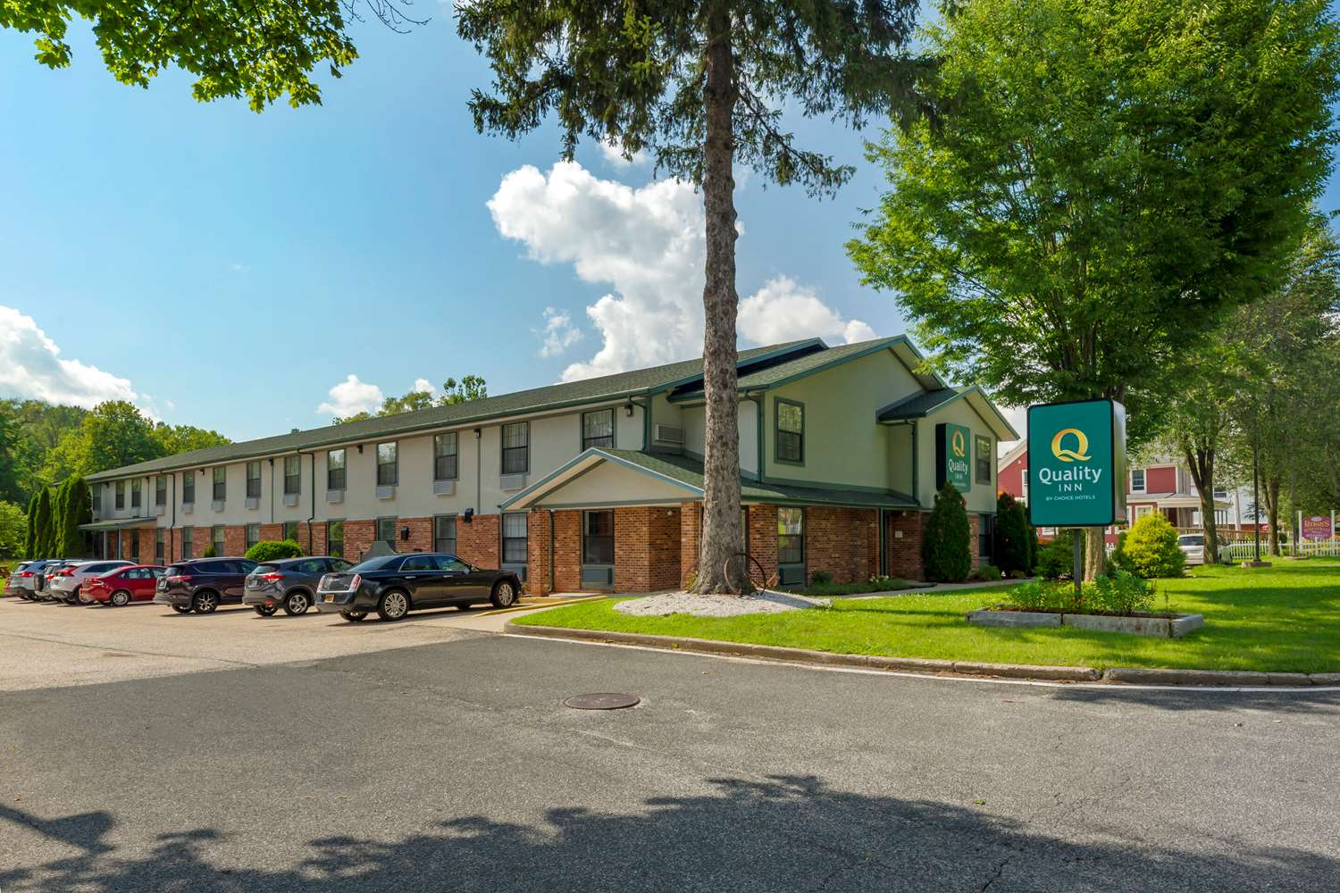Quality Inn Lenox MA 29/29