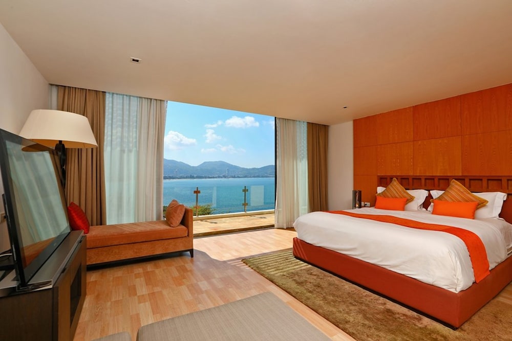 Indochine Resort Villas 24/85
