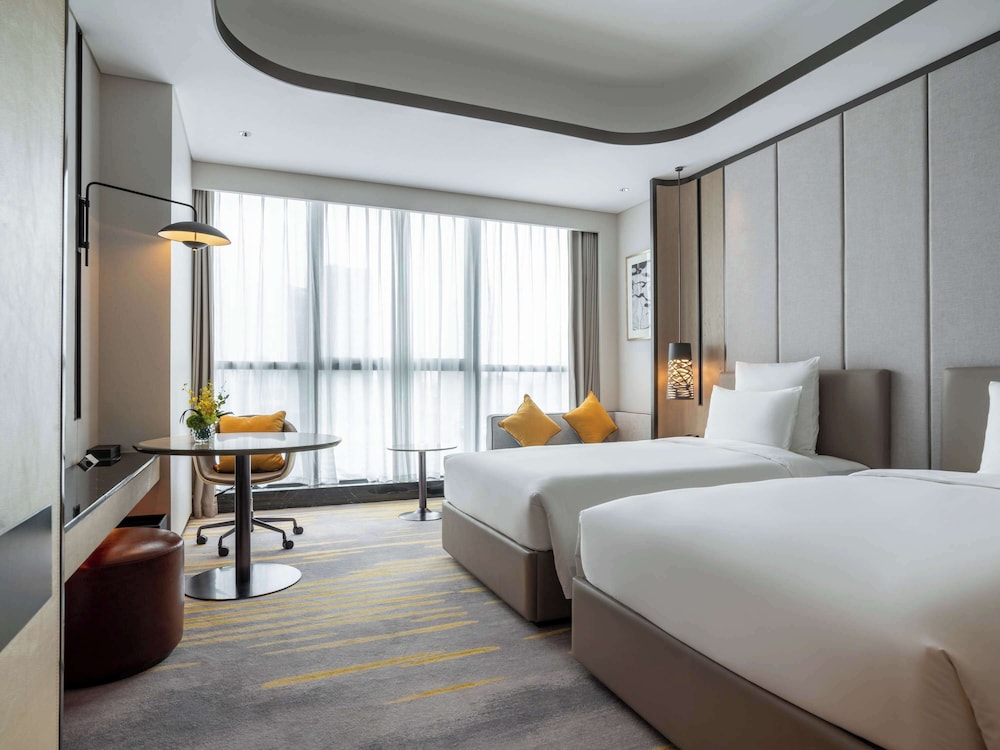 SUPERIOR, TWIN BEDS
