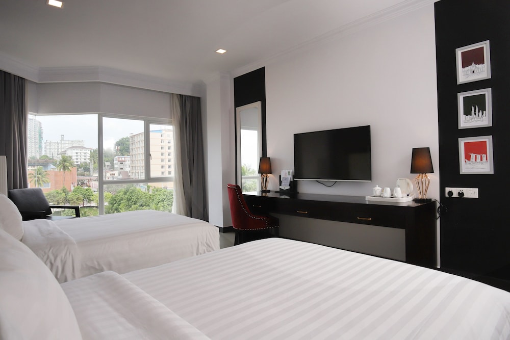 Queenco Casino And Hotel 27/71