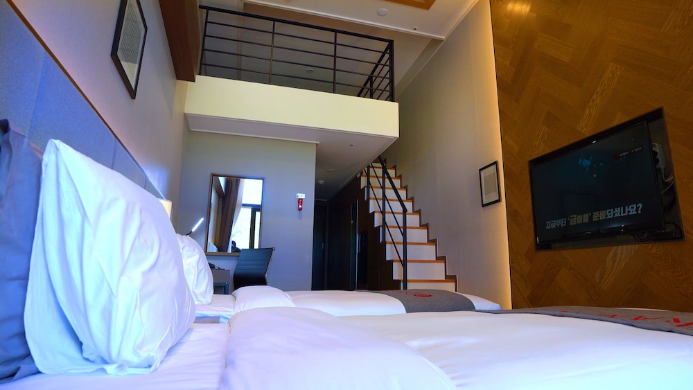 Ramada Hotel & Suites by Wyndham Gangwon Pyeongchang 21/66