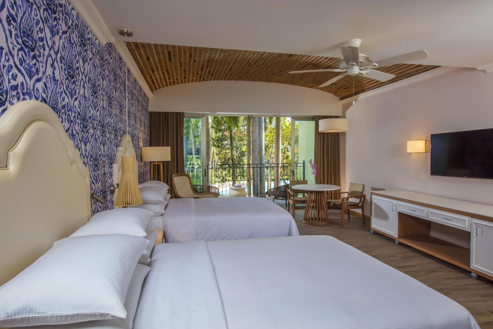 Hacienda, Junior Suite, Pool View