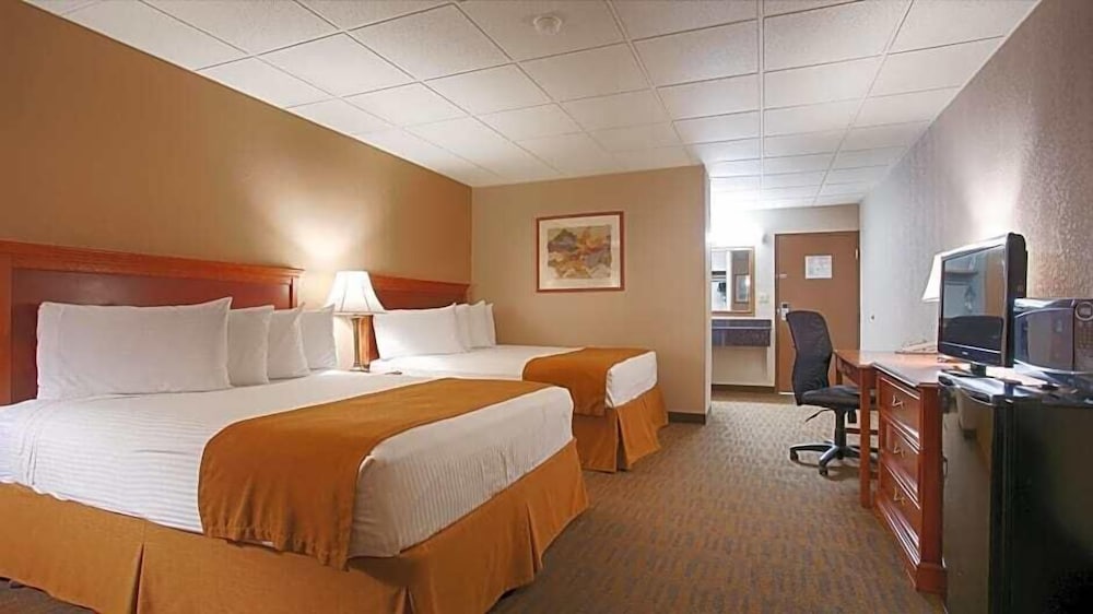 Rodeway Inn McPherson East 13/36