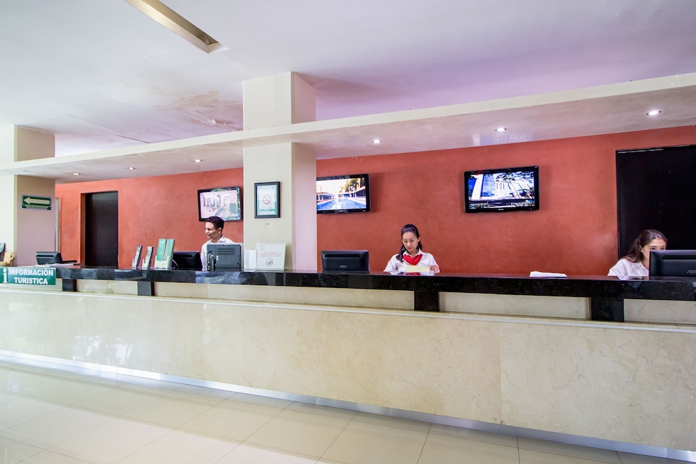 Hotel El Espanol Paseo de Montejo by Kavia 8/50