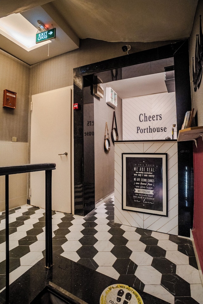 Cheers Porthouse 6/59