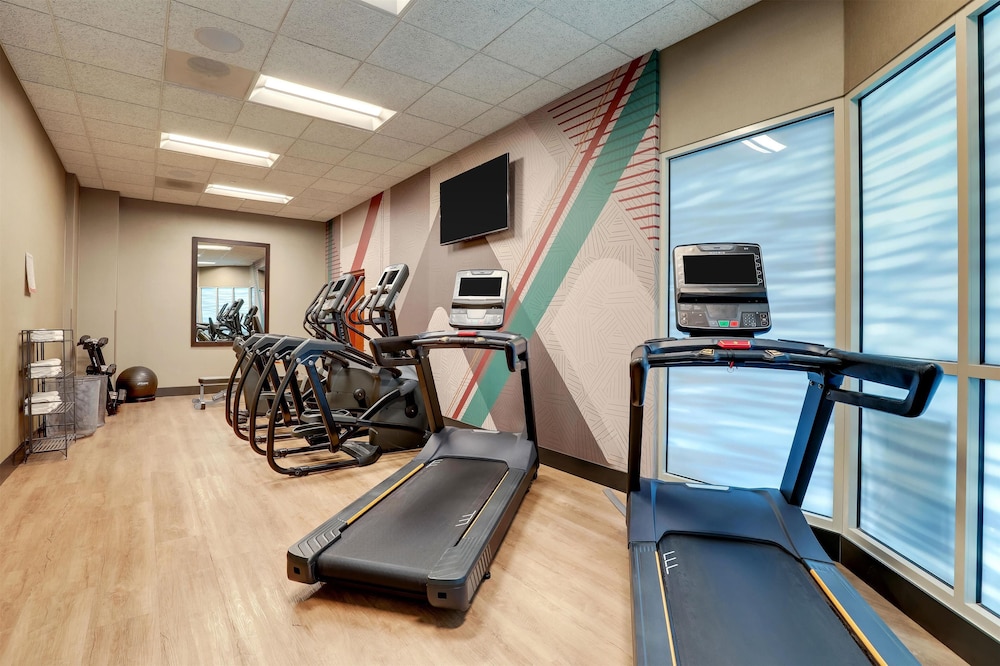 Drury Inn and Suites North Dayton 25/50
