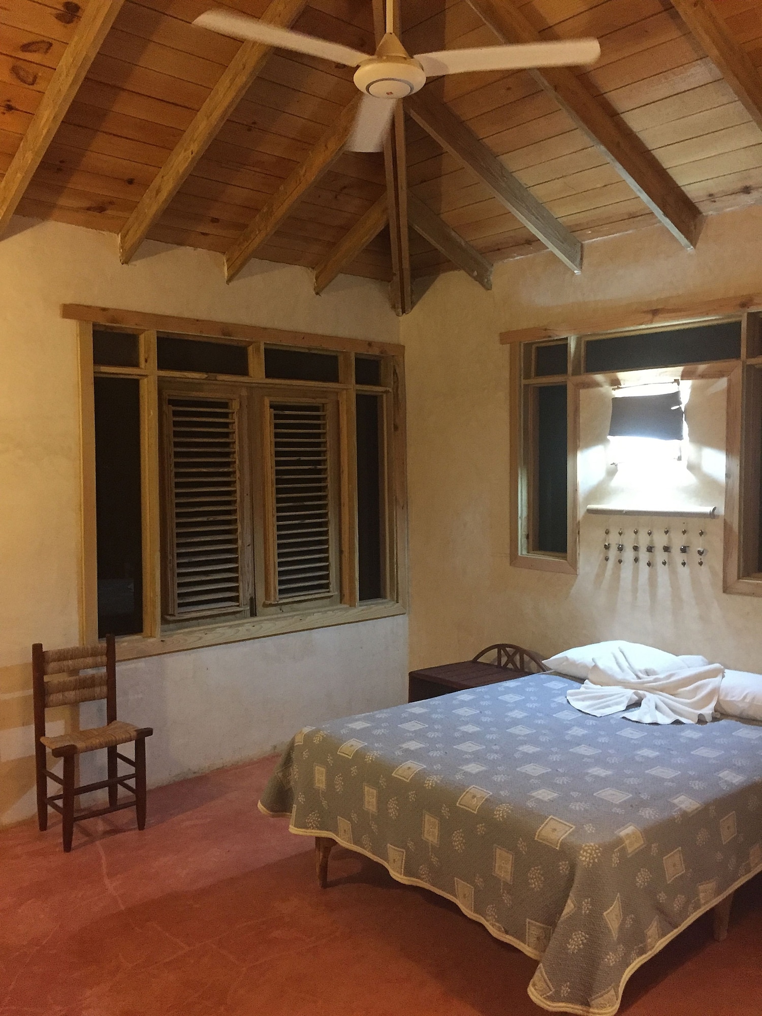 Superior, 3 Queen Beds, Bay View
