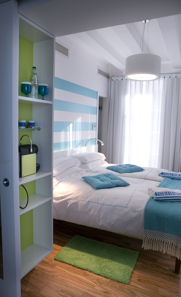Junior Suite, Annex