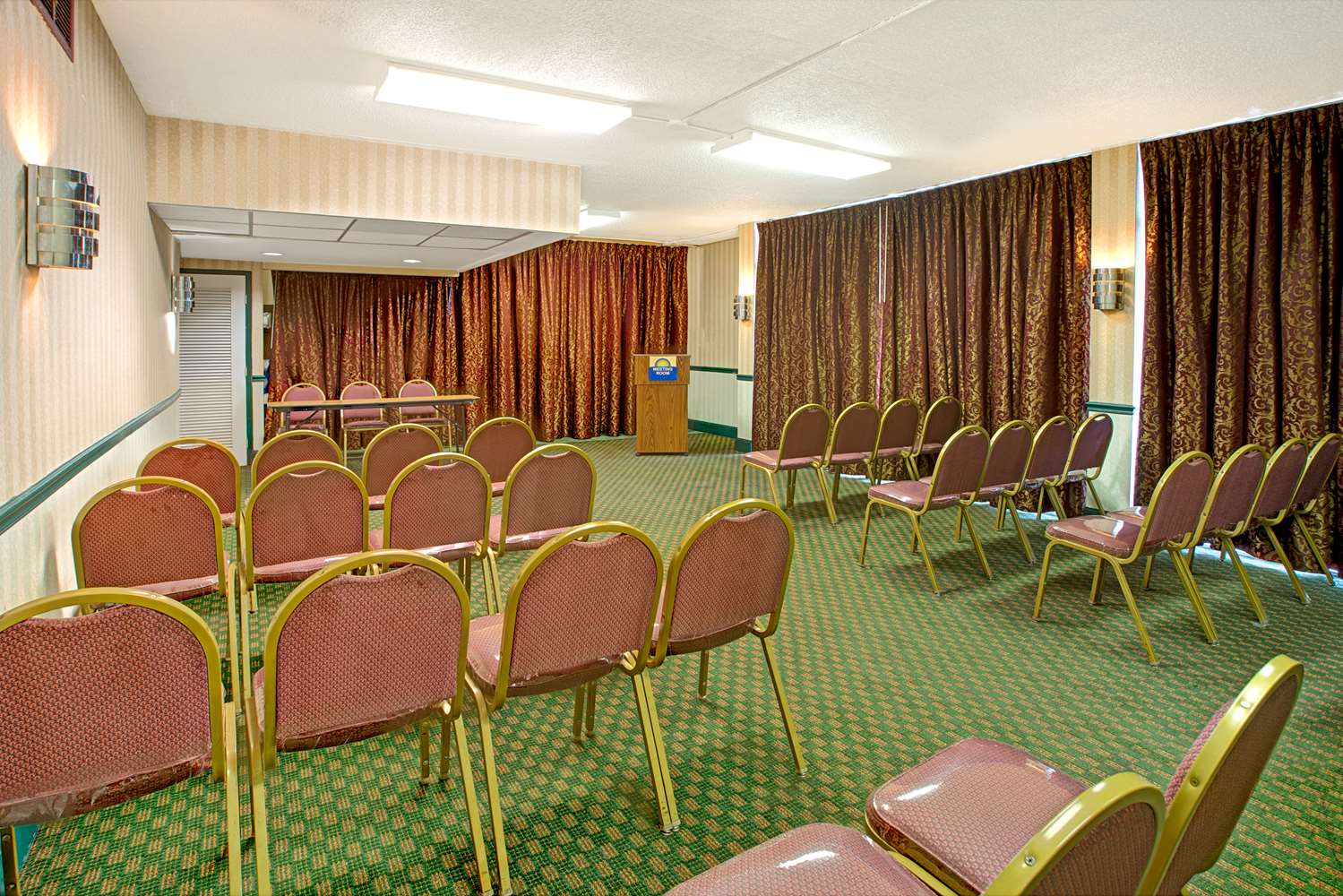 Days Inn By Wyndham Alexandria South 9/17