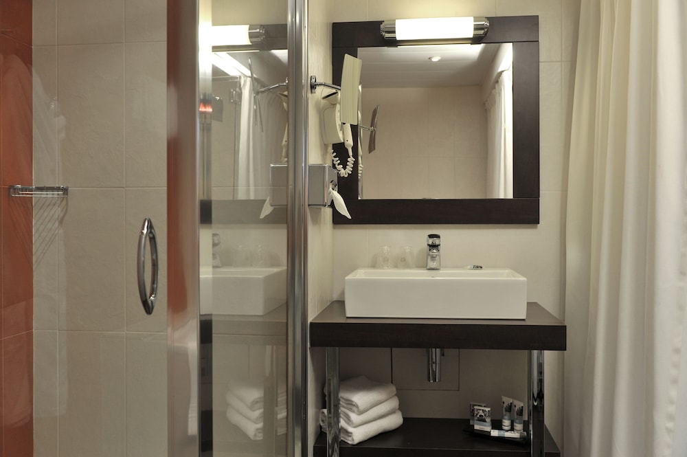 Mercure Maurepas Saint Quentin 24/70