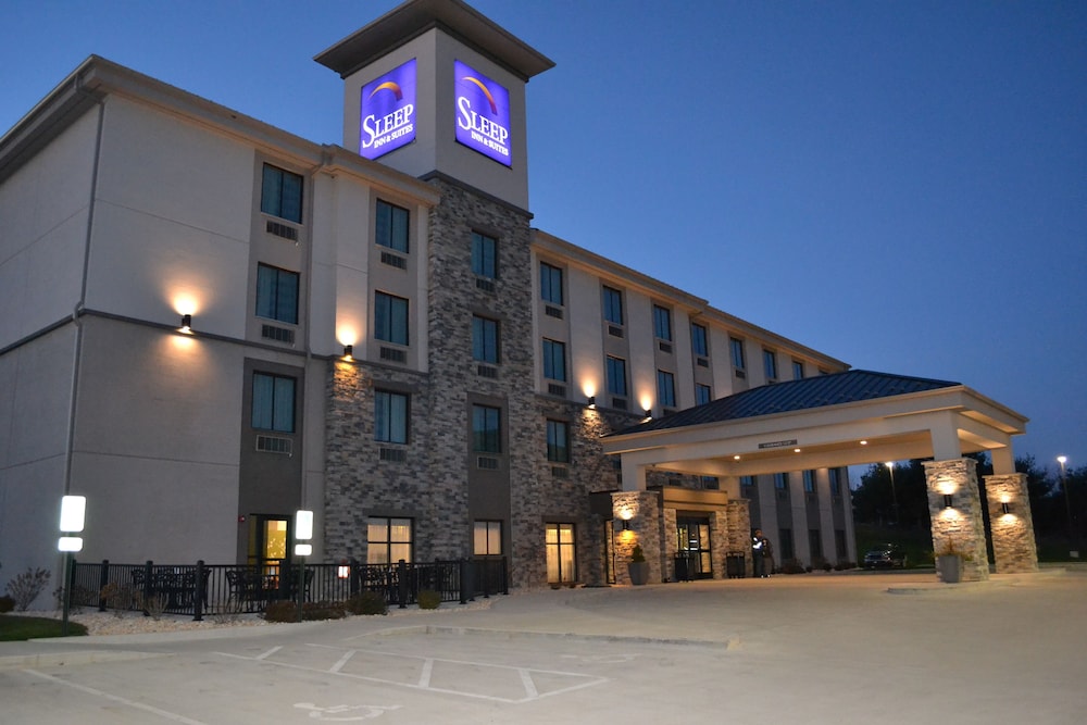 Sleep Inn & Suites Belmont / St. Clairsville 2/45