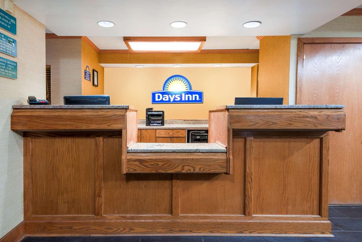 Days Inn By Wyndham Pittsburgh-Harmarville 4/16