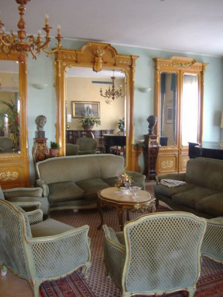 The Regent Boutique Hotel & Spa 52/67
