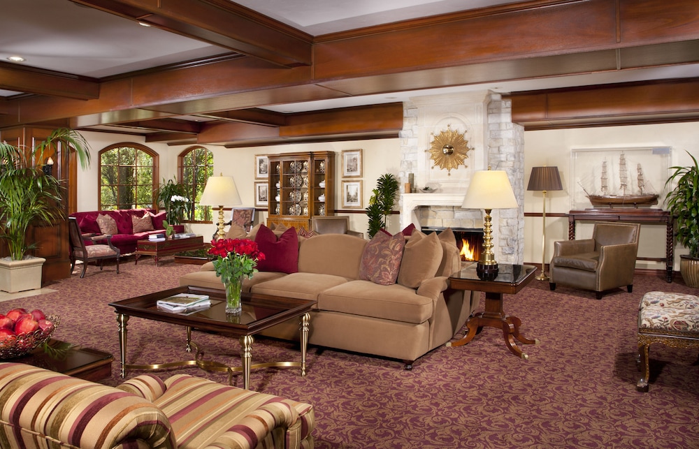 Ayres Suites Mission Viejo 33/49