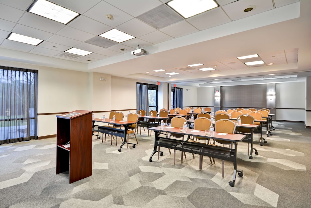 Hyatt Place Baton Rouge Interstate 10 21/40